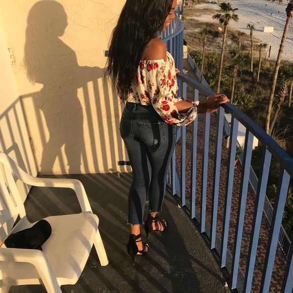 Meet your Posher, Aaliyah - Picture 1 of 1